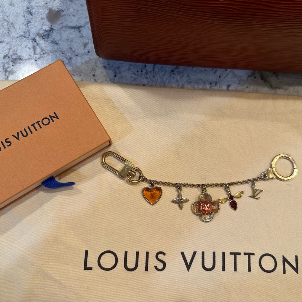 Authentic Louis Vuitton Bijoux Sac Chain Bee Fleur Bag Charm